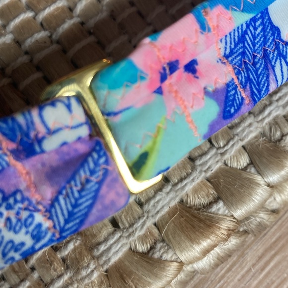 Victoria’s Secret size small extra padding push-up bikini swim suit top - Picture 7 of 9